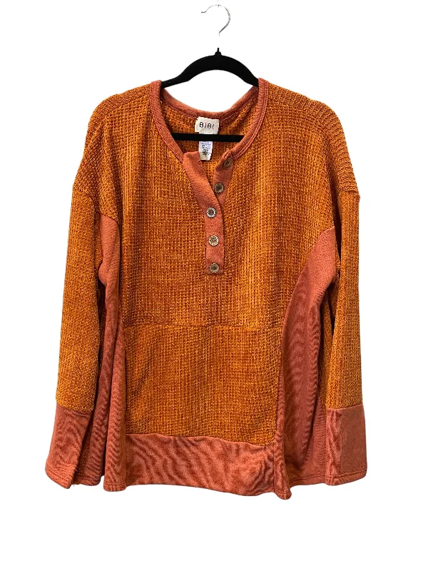 Sage green women's sweaterSweater By Bibi In Orange, Size: M