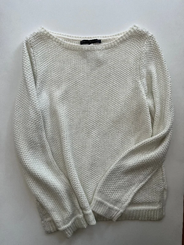 Racerback women's sweaterSweater By White House Black Market O In White, Size: Xl