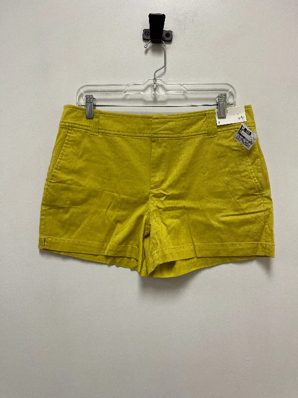 Sequined women's skirtsShorts By New York And Co In Yellow, Size: 8