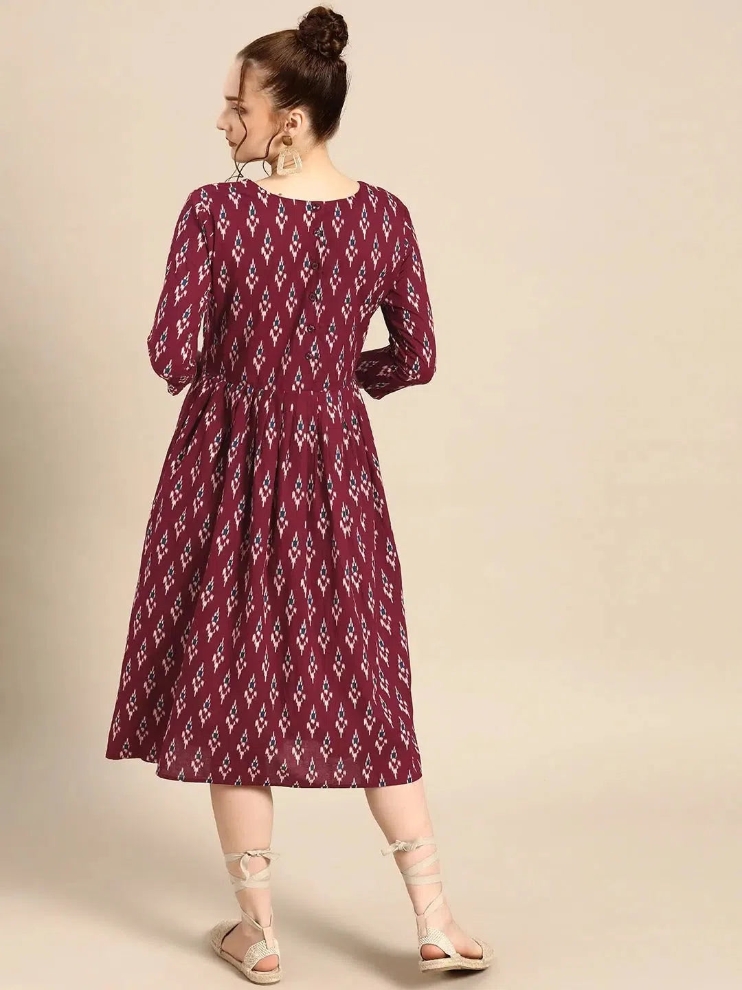 Beach dresses for casual outingsfront tucks with flare midi dress in Burgundy Print