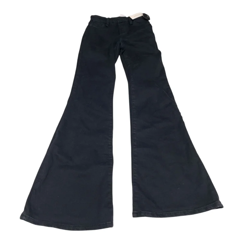 Jeans with a cropped length and distressed finish for a trendy and casual appearanceJeans Flared By Good American In Black, Size: Xs