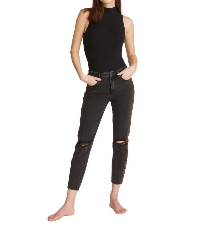 Indigo jeans with a classic denim hueGizelle Girlfriend Skinny Jeans In Black