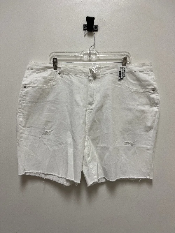 Wrap women's skirtsWhite Shorts Clothes Mentor, Size 24