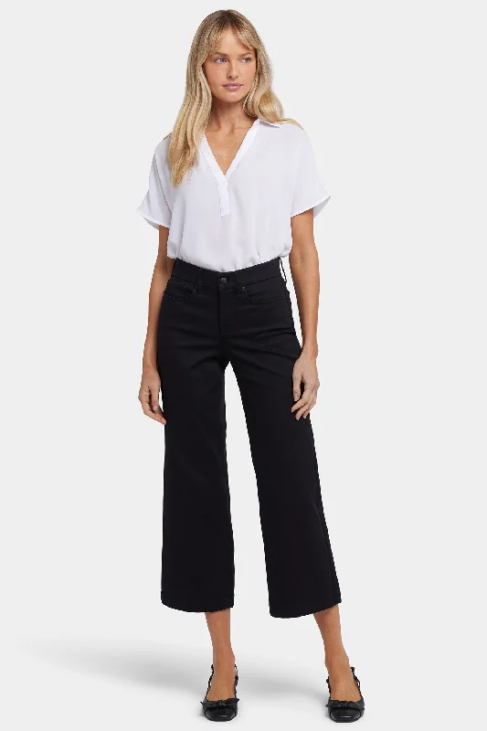 Jeans with contrast pockets and back patchesWaist-Match™ Teresa Wide Leg Ankle Jeans - Black