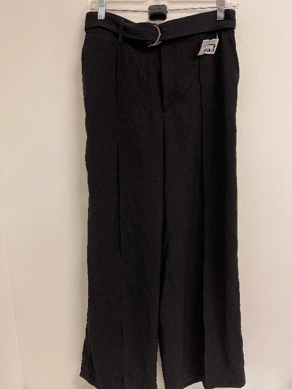 Beach-ready women's shortsPants Other By Banana Republic In Black, Size: 10