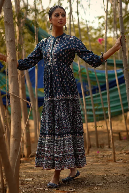 Vintage-inspired dresses for retro fashion loversJuniper Indigo Ethnic Motif Printed Pure Cotton Tiered Maxi Dress.