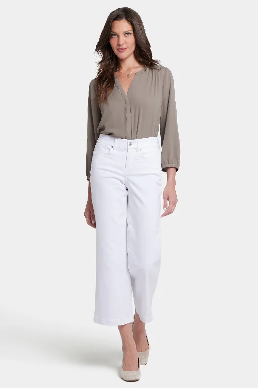 Jeans with a distressed finish for an effortless styleWaist-Match™ Teresa Wide Leg Ankle Jeans - Optic White