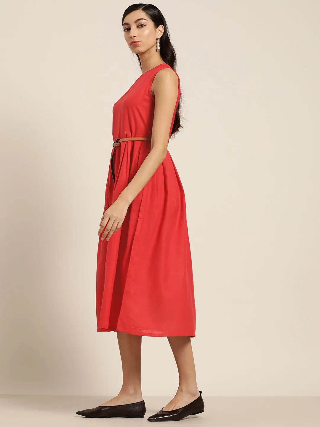 Summer dresses for hot weatherRed Sleeveless Box Pleat Midi Dress