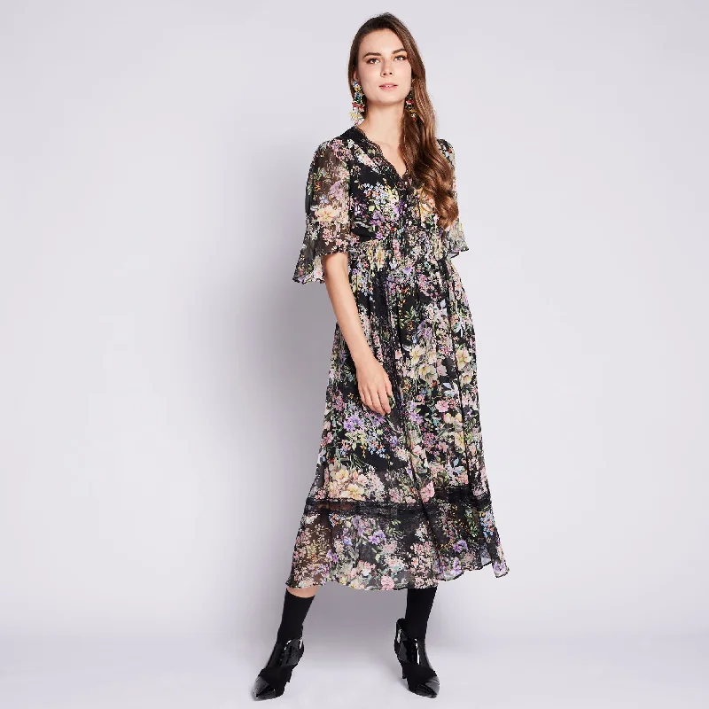 Vintage-inspired dresses for retro fashion loversFloral Printed Dress